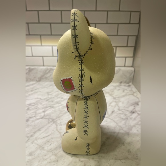 ‘Supreme’ Hand Painted Love and Future Ceramic Teddy Bear Bank - Picture 6 of 14